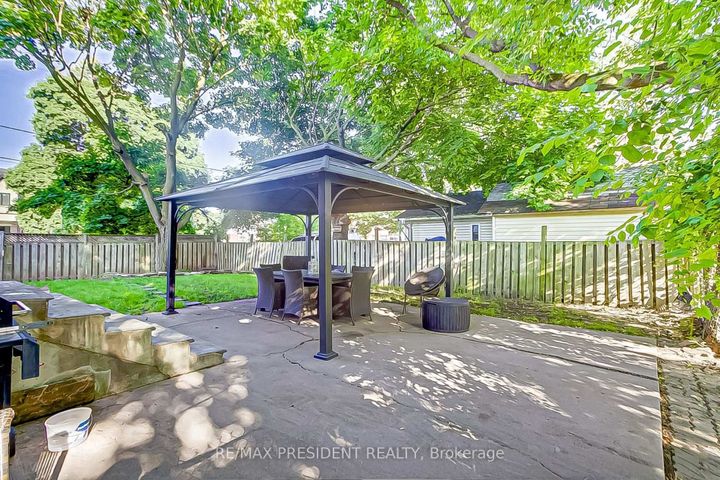 Photo 26 at 47 Harlow Crescent, Beaumonde Heights, Toronto