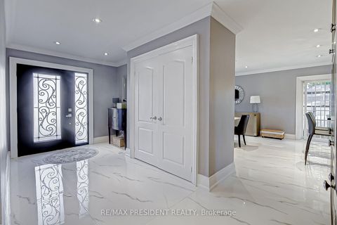 Photo 3 at 47 Harlow Crescent, Beaumonde Heights, Toronto