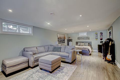Photo 20 at 47 Harlow Crescent, Beaumonde Heights, Toronto
