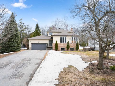 Photo 3 at 2209 Spring Street, Alcona, Innisfil
