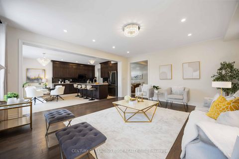 Photo 8 at 689 Somerville Drive, Wyndham, Newmarket