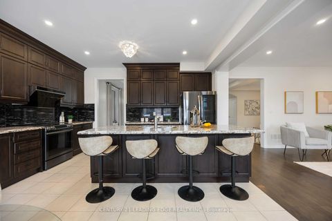 Photo 16 at 689 Somerville Drive, Wyndham, Newmarket