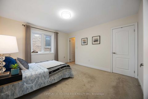 Photo 32 at 689 Somerville Drive, Wyndham, Newmarket