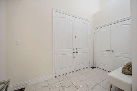 Photo 34 at 689 Somerville Drive, Wyndham, Newmarket