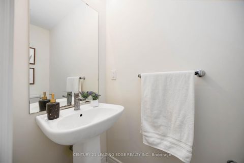 Photo 38 at 689 Somerville Drive, Wyndham, Newmarket