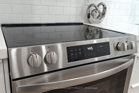 Photo 12 at 101 Ashton Road, Leslie Valley, Newmarket