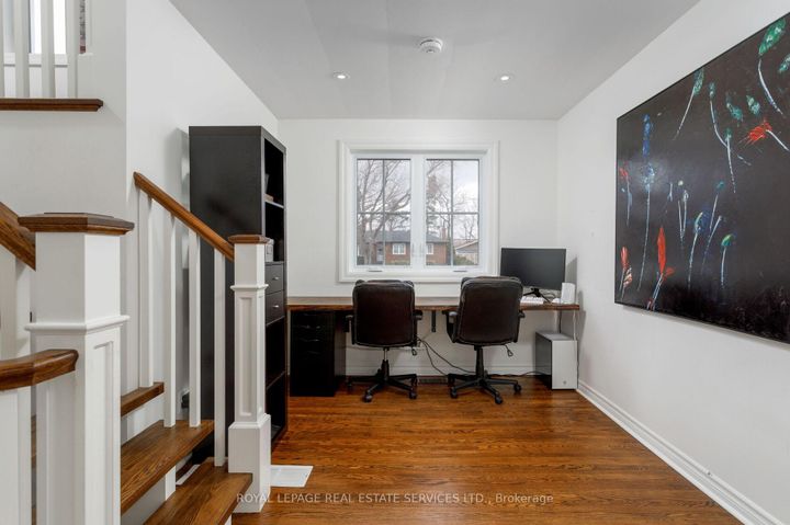 Photo 13 at 2088 Saxon Road, WO West, Oakville