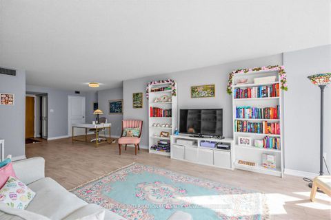 Photo 4 at 202 - 35 Church Street, Yonge Corridor, Toronto