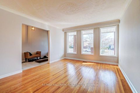 Photo 8 at 102 Rosemount Drive, Ionview, Toronto