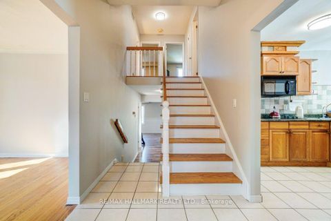 Photo 14 at 102 Rosemount Drive, Ionview, Toronto