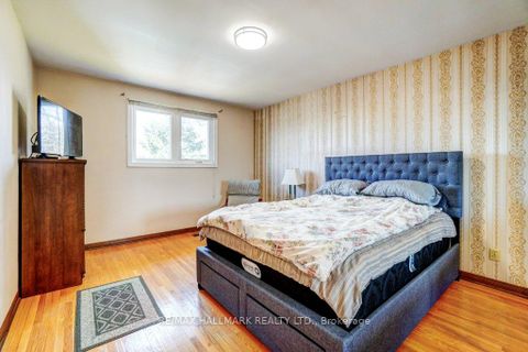 Photo 20 at 102 Rosemount Drive, Ionview, Toronto