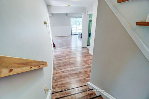 Photo 26 at 102 Rosemount Drive, Ionview, Toronto