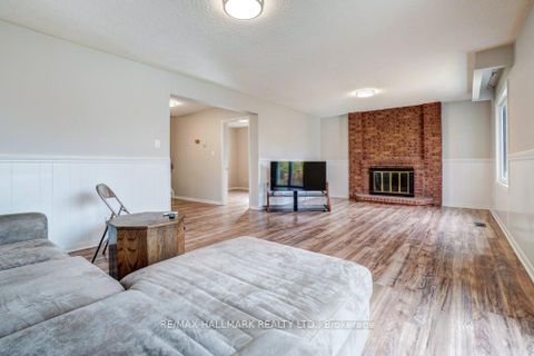 Photo 28 at 102 Rosemount Drive, Ionview, Toronto