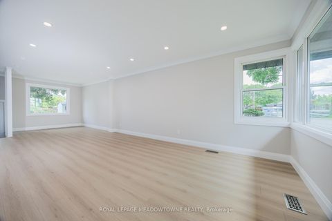 Photo 3 at 92 The Westway, The Westway, Toronto