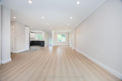 Photo 4 at 92 The Westway, The Westway, Toronto