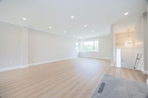 Photo 12 at 92 The Westway, The Westway, Toronto