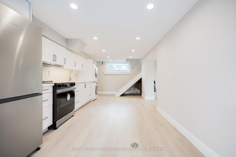 Photo 34 at 92 The Westway, The Westway, Toronto