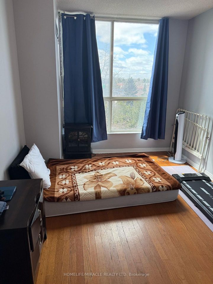 Photo 8 at 507 - 2901 Kipling Avenue, Jamestown, Toronto