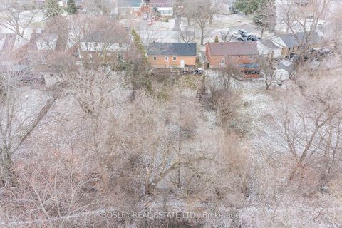 Photo 7 at 22 Hopecrest Crescent, Kennedy Park, Toronto