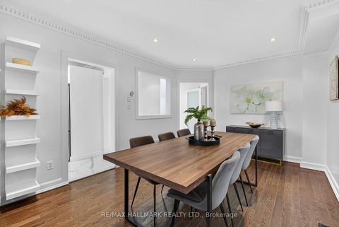 Photo 4 at 33 Topaz Court, Maple, Vaughan