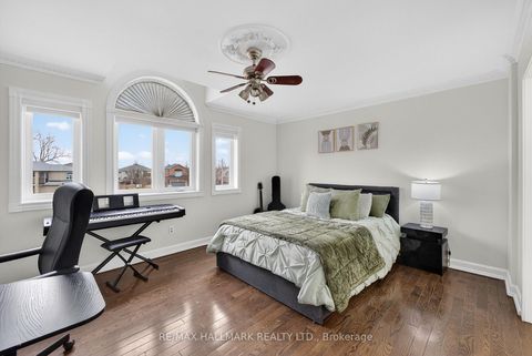 Photo 27 at 33 Topaz Court, Maple, Vaughan