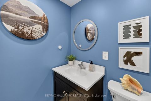 Photo 40 at 33 Topaz Court, Maple, Vaughan