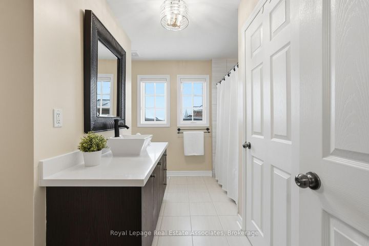 Photo 42 at 290 Eaton Street, Georgetown, Halton Hills