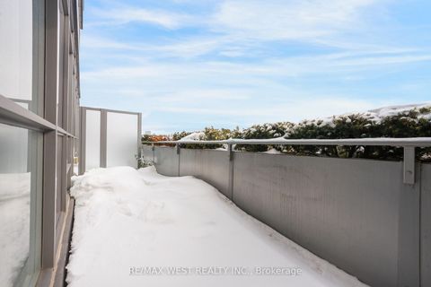 Photo 17 at 627 - 15 James Finlay Way, CFB, Toronto