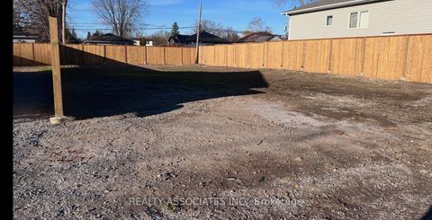 Photo 2 at 346 Miami Drive, Keswick South, Georgina