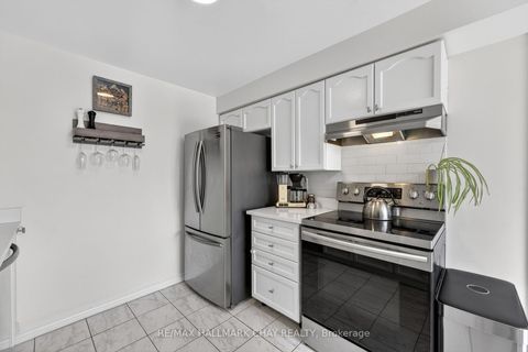 Photo 15 at 2057 Osbond Road, Alcona, Innisfil