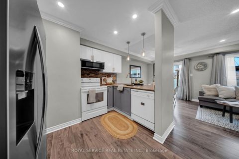 Photo 5 at 294 Swindells Street, Bowmanville, Clarington