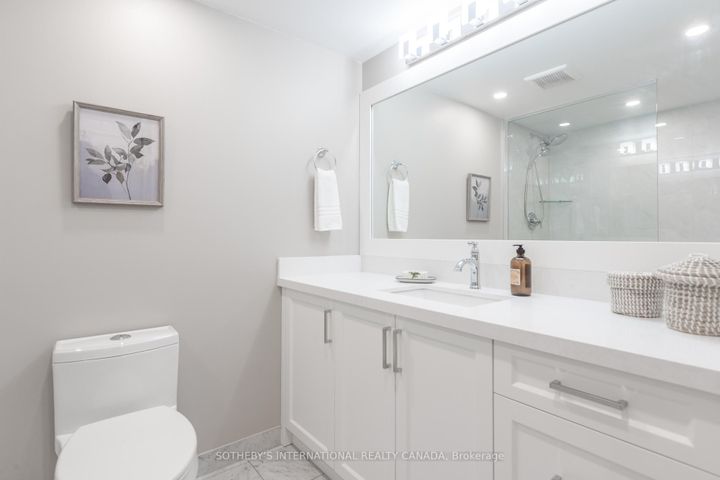 Photo 18 at 4104 - 1 Palace Pier Court, Mimico, Toronto