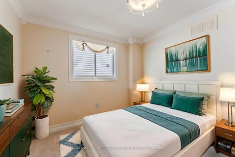 Photo 5 at 72 Stanley Street, East Bayfield, Barrie