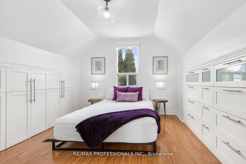 Photo 19 at 1 Gray Avenue, Smythe, Toronto