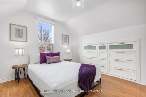 Photo 21 at 1 Gray Avenue, Smythe, Toronto