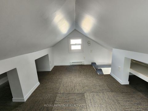 Photo 19 at 203 Valencia Road, Lakeview, Oshawa