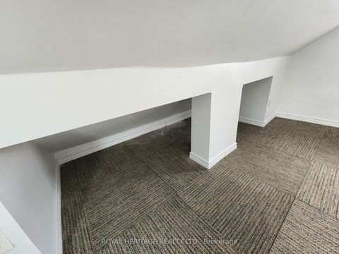 Photo 21 at 203 Valencia Road, Lakeview, Oshawa