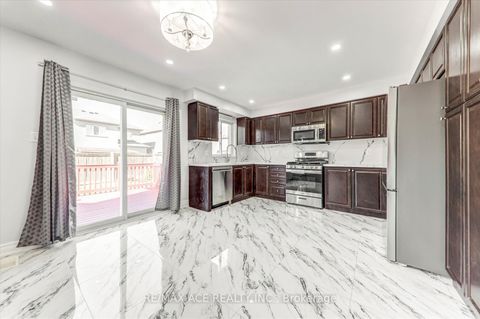 Photo 11 at 836 Fetchison Drive, Taunton, Oshawa