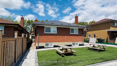 Photo 2 at 204 Derrydown Road, York University Heights, Toronto