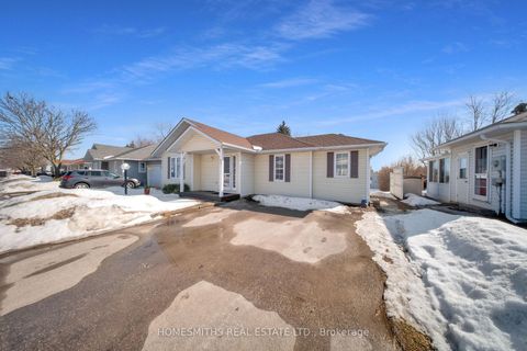 Photo 2 at 89A Wilmot Trail, Bowmanville, Clarington