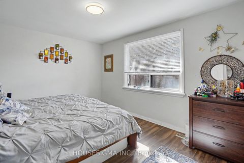 Photo 11 at 257 Olive Avenue, Willowdale East, Toronto