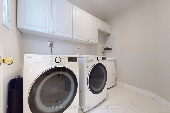 Photo 20 at 17 Durango Drive, Westbrook, Richmond Hill