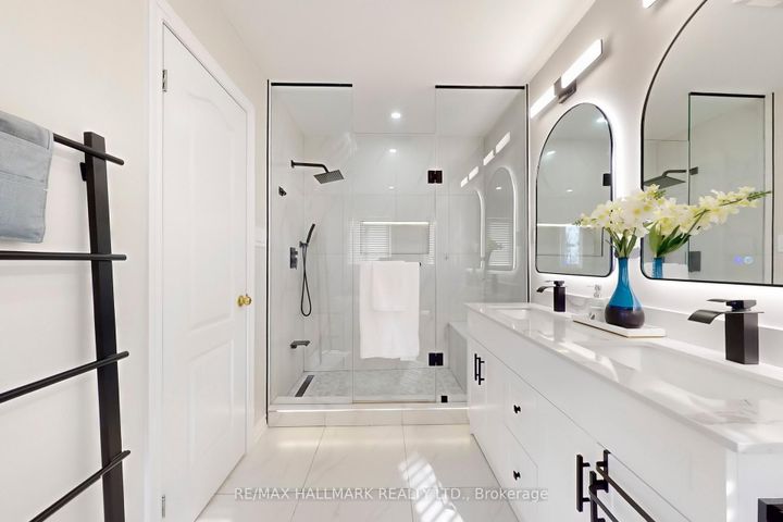 Photo 30 at 17 Durango Drive, Westbrook, Richmond Hill