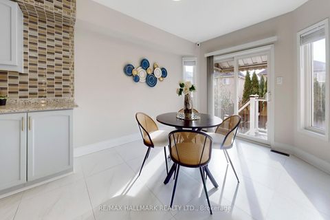 Photo 16 at 17 Durango Drive, Westbrook, Richmond Hill