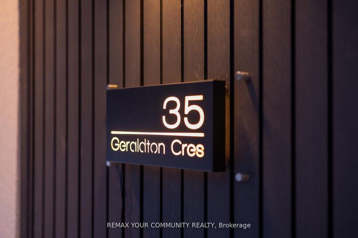 Photo 2 at 35 Geraldton Crescent, Bayview Village, Toronto