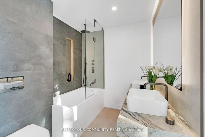 Photo 19 at 35 Geraldton Crescent, Bayview Village, Toronto