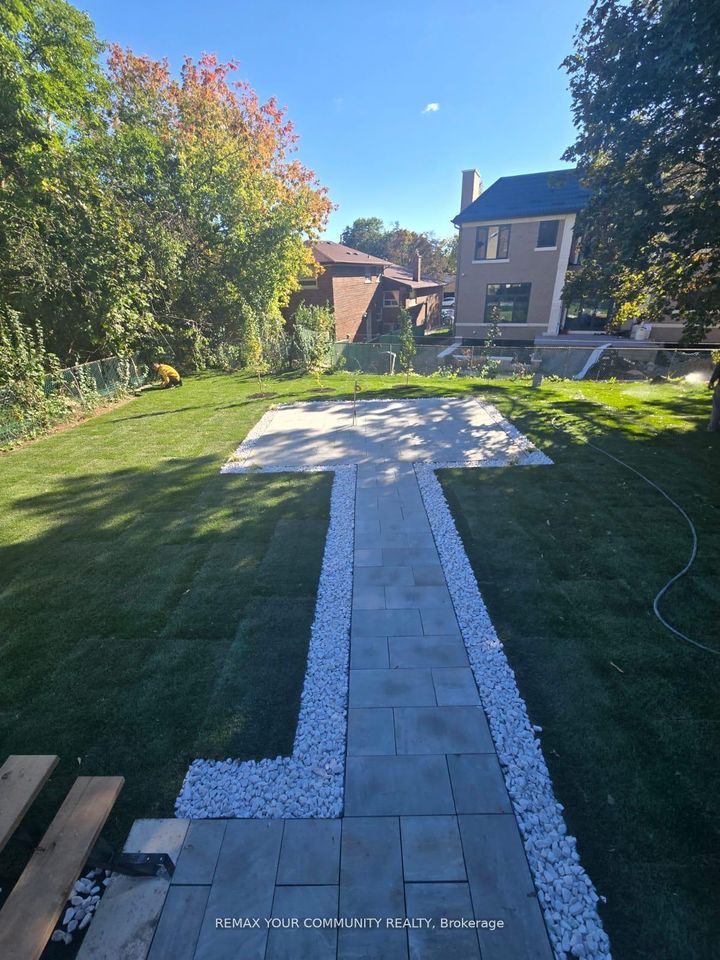 Photo 39 at 35 Geraldton Crescent, Bayview Village, Toronto