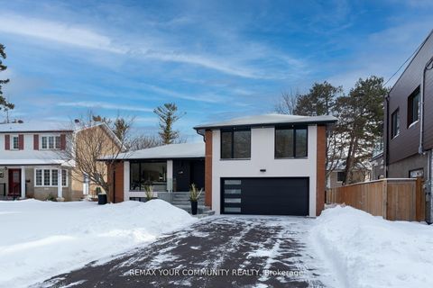 Photo 1 at 35 Geraldton Crescent, Bayview Village, Toronto