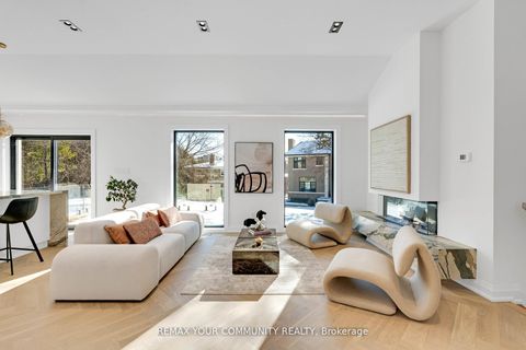 Photo 4 at 35 Geraldton Crescent, Bayview Village, Toronto