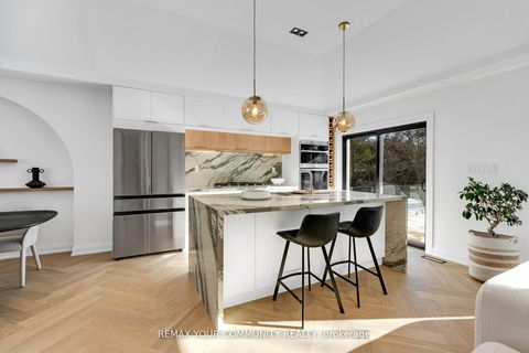 Photo 5 at 35 Geraldton Crescent, Bayview Village, Toronto